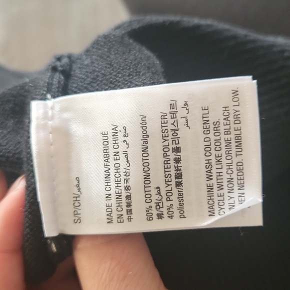 Sweater - Picture 6 of 6